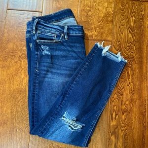 Silver Jeans Sz32 L25 Mazy Button Fly Crops